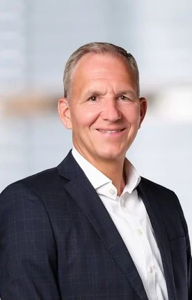 Oliver Flühler, Group Chief Financial Officer