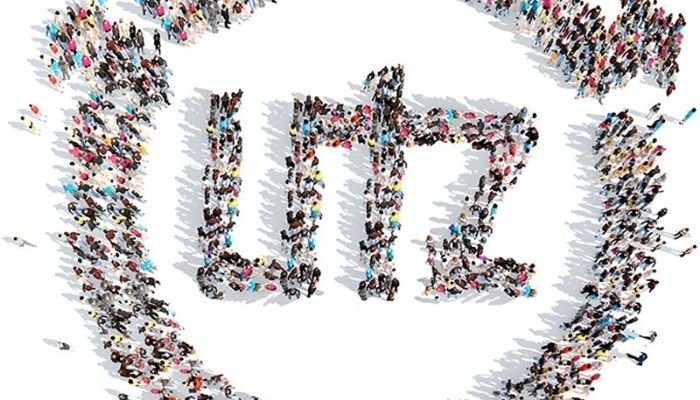Utz 标志由员工设计，无人机航拍视角