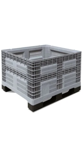 Large capacity, rigid container