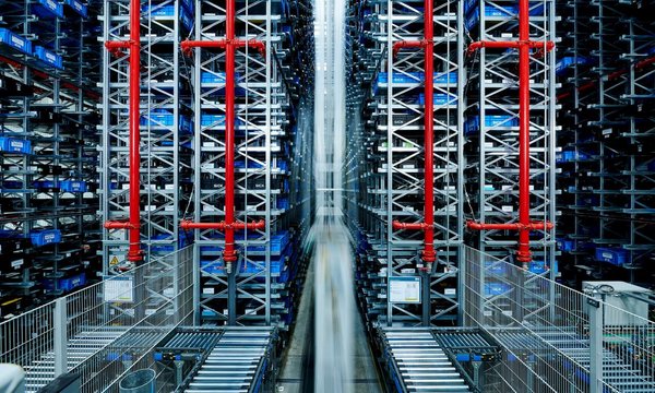 SICK的自动化小件仓库全面配备了Utz EUROTEC容器。
